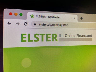 Steuervoranmeldung bei der Finanzbehörde können Online durchgeführt werden.