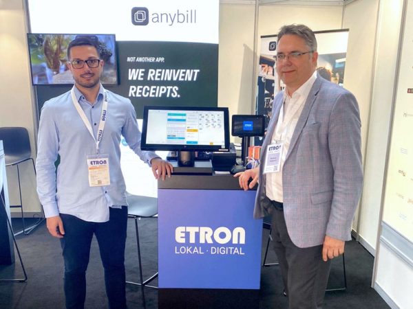 ETRON und anybill auf der EuroCIS / Nikola Zivojinovic, Markus Zoglauer (v.l.n.r.)